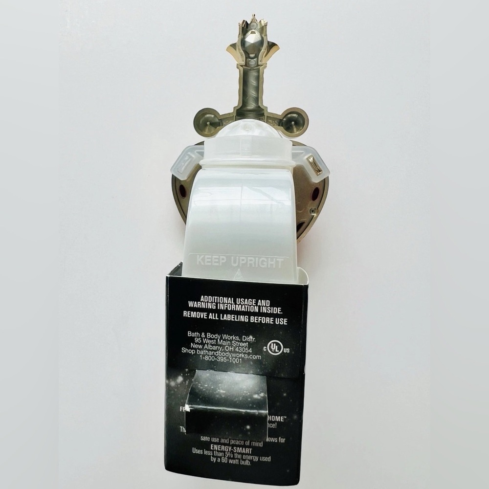 Disney Villains Evil Queen Wallflower Light up plug in - Picture 3 of 4